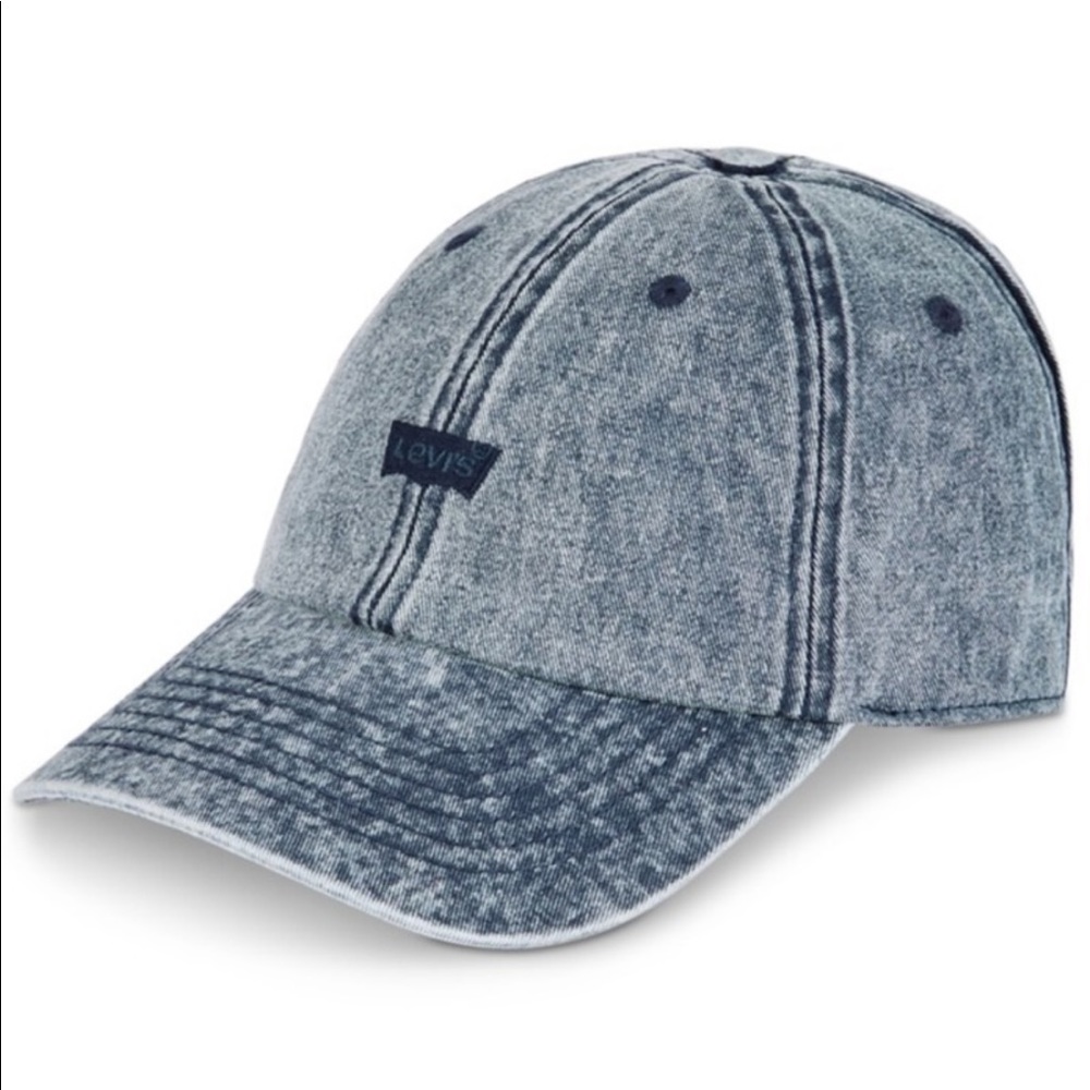 LOOKING for Levi’s Hat